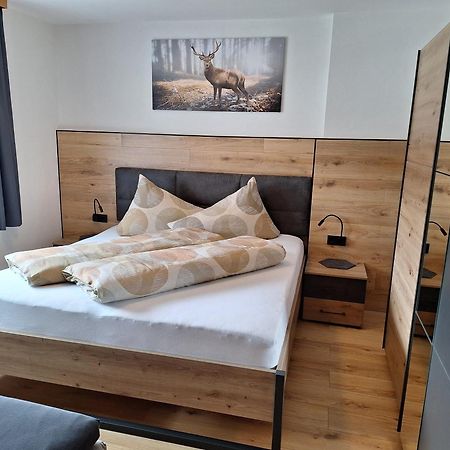 Haus Waldfriede Apartamento Sankt Leonhard im Pitztal Exterior foto