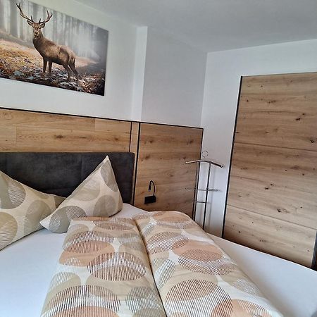 Haus Waldfriede Apartamento Sankt Leonhard im Pitztal Exterior foto
