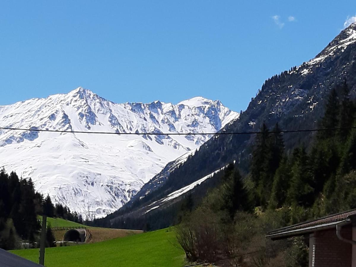 Haus Waldfriede Apartamento Sankt Leonhard im Pitztal Exterior foto