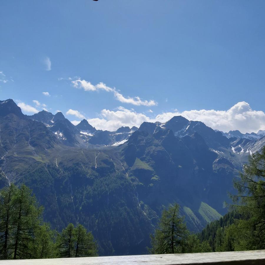 Haus Waldfriede Apartamento Sankt Leonhard im Pitztal Exterior foto