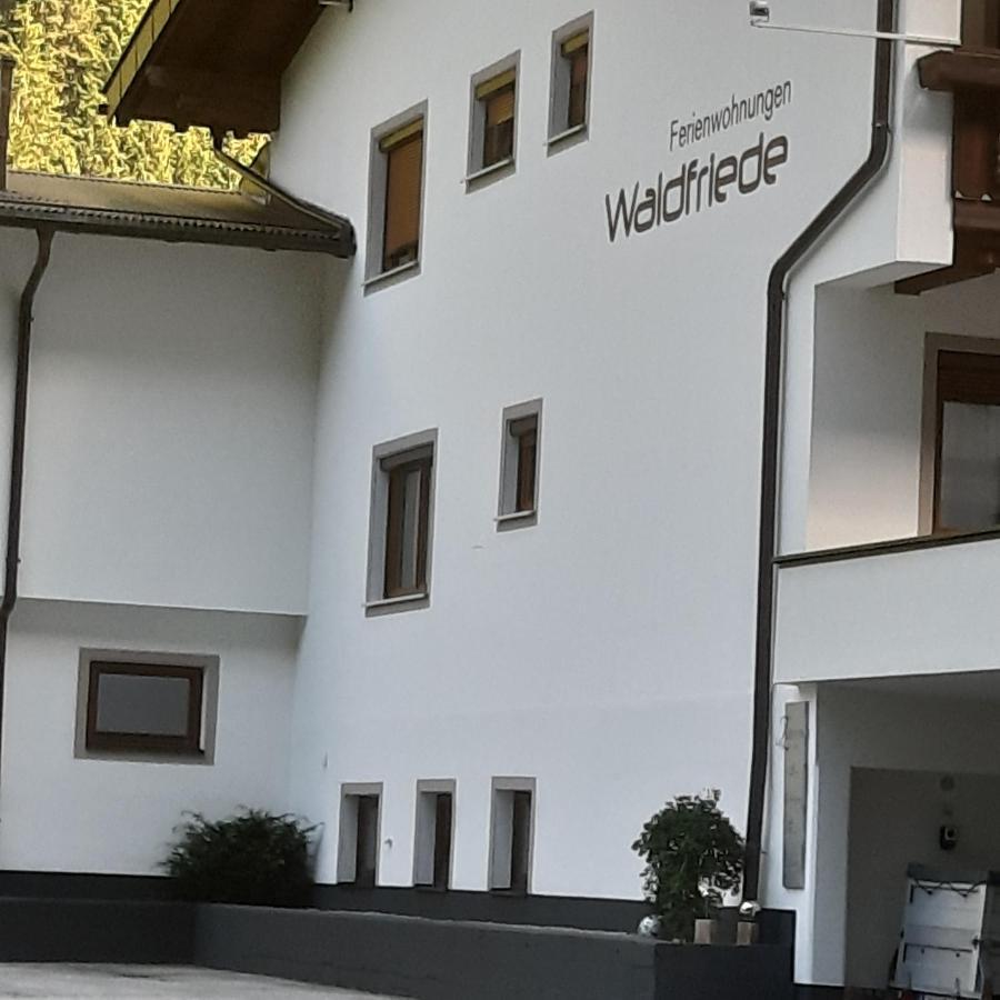 Haus Waldfriede Apartamento Sankt Leonhard im Pitztal Exterior foto