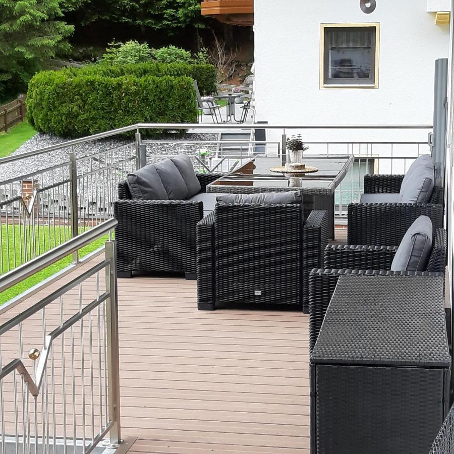 Haus Waldfriede Apartamento Sankt Leonhard im Pitztal Exterior foto