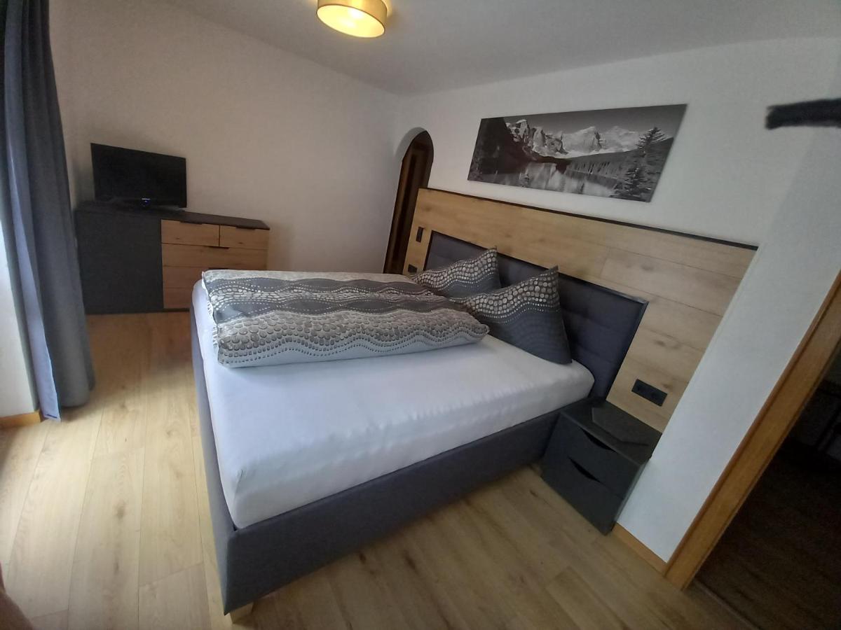 Haus Waldfriede Apartamento Sankt Leonhard im Pitztal Exterior foto