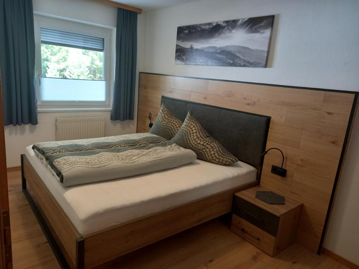 Haus Waldfriede Apartamento Sankt Leonhard im Pitztal Exterior foto