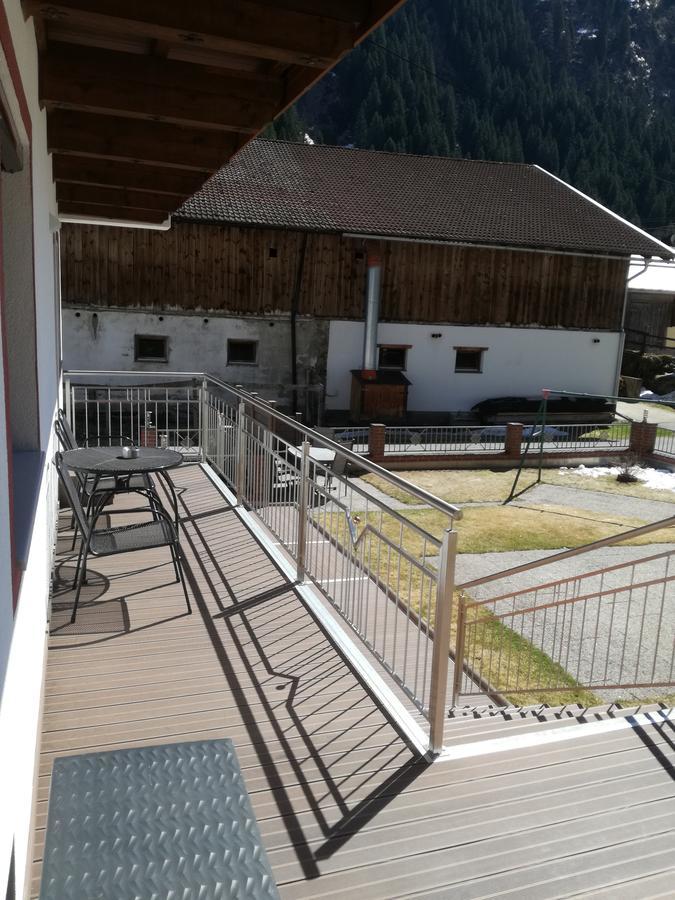 Haus Waldfriede Apartamento Sankt Leonhard im Pitztal Exterior foto