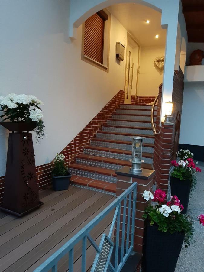Haus Waldfriede Apartamento Sankt Leonhard im Pitztal Exterior foto