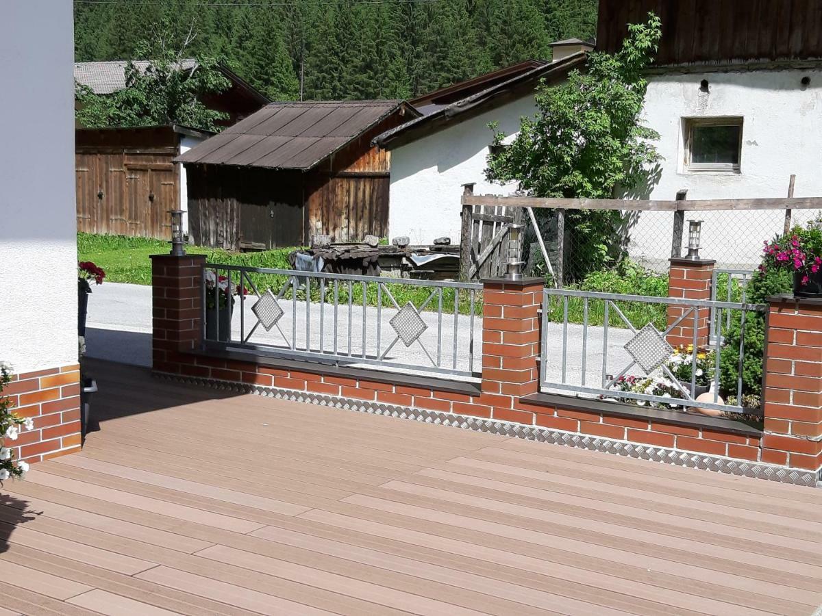 Haus Waldfriede Apartamento Sankt Leonhard im Pitztal Exterior foto